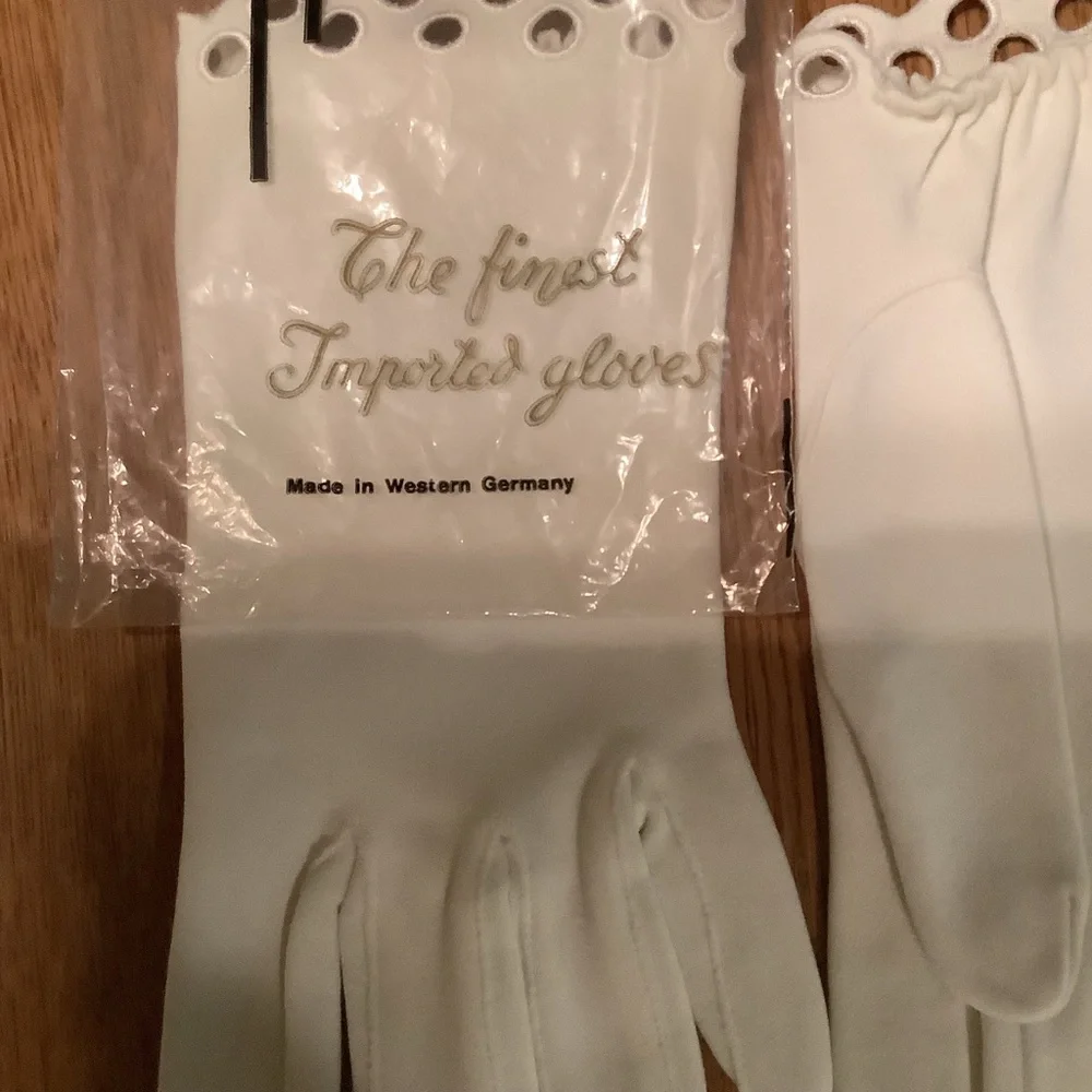 3 Pairs Vintage Gloves-Black, White & Gold